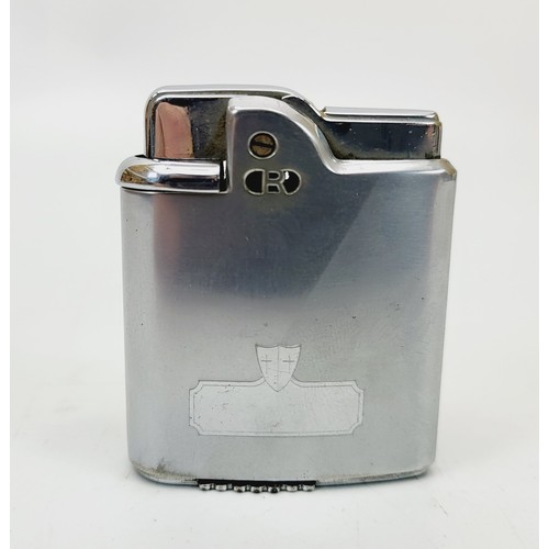 330 - A vintage Ronson Whirlwind lighter produced between 1941-1956 with retractable wind shield. UK shipp... 