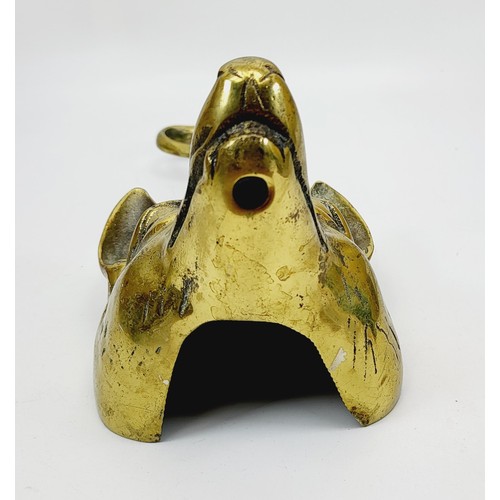 33 - A vintage brass fox mask door stop. UK shipping £14.