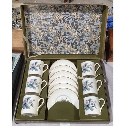 21 - A vintage boxed Royal Worcester set of six coffee cans and saucers. No shipping. Arrange collection ... 