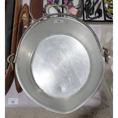 36 - A vintage aluminium preserve pan, diameter 12.25