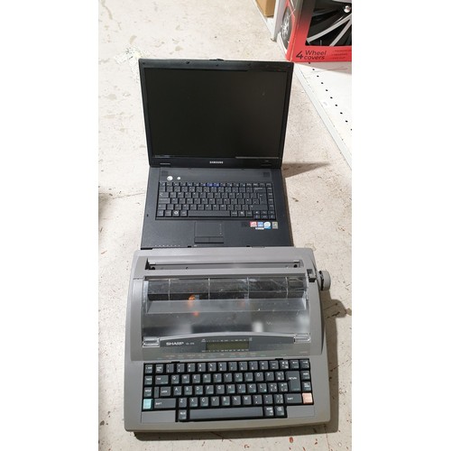 370 - A selection of computer equipment. No shipping. Arrange collection or your own packer and shipper, p... 