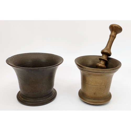 12 - An antique bronze pestle and mortar, height 3.75