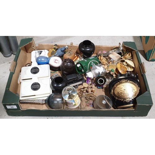 96 - A box of bric-a-brac. No shipping. Arrange collection or your own packer and shipper, please.