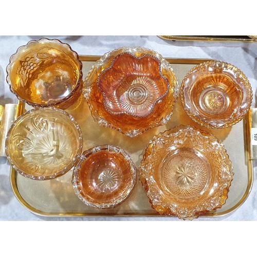 109 - A selection of carnival glass bowls. No shipping. Arrange collection or your own packer and shipper,... 