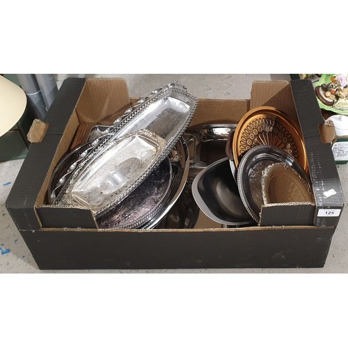 125 - A box of metal ware. No shipping. Arrange collection or your own packer and shipper, please.