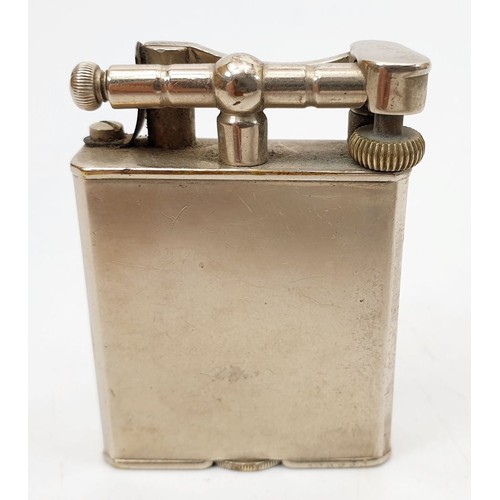 366 - A vintage Dunhill cigarette lighter. UK shipping £14.