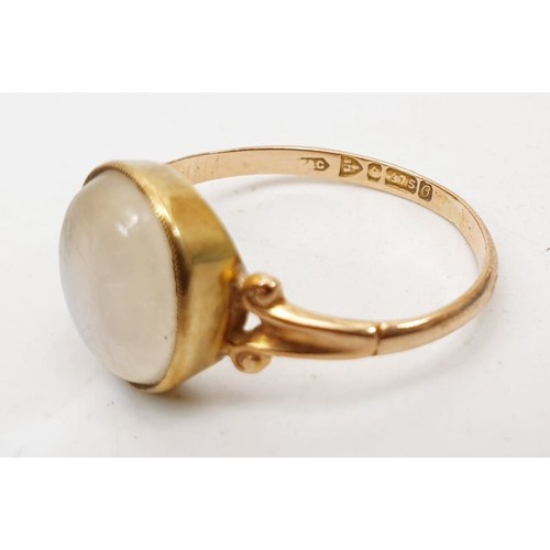 387 - An antique 9ct gold ring set with a moonstone, Chester 1914, size Q, gross weight 2.2g. UK shipping ... 