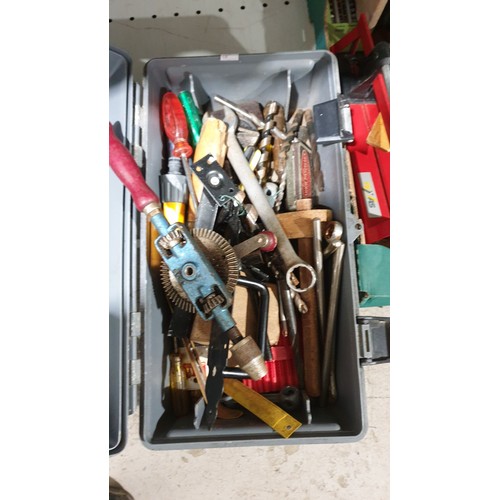 192 - A tool box and a box of tools. No shipping. Arrange collection or your own packer and shipper, pleas... 