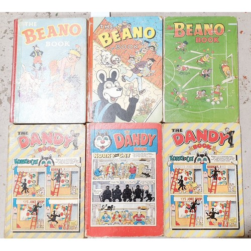117 - A 1957 Beano Book and a selection of vintage Dandy and Beano annuals and other annuals. UK shipping ... 