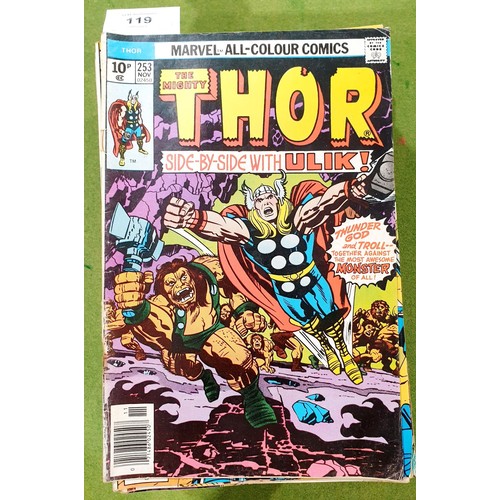 119 - Seven vintage Marvel comics including Thor and The Fantastic Four together with  four other Marvel g... 