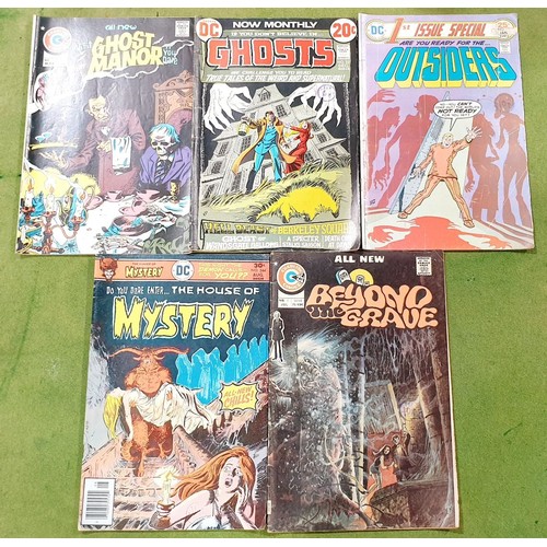120 - Five vintage DC comics together with Seven Graphic Novels. UK shipping £14.