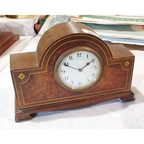499 - An early 20th century mahogany mantel clock, width 10.25