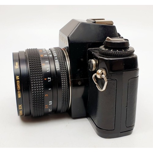 47 - A Contax 139 quartz camera with a Carl Zeiss Planar T 50mm f/1.7 lens together with an Hanimex flash... 