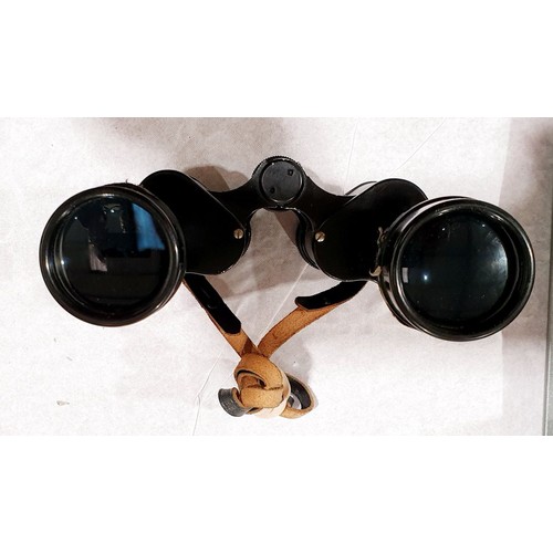 57 - A pair of vintage Wray 9x40 binoculars. UK shipping £14.