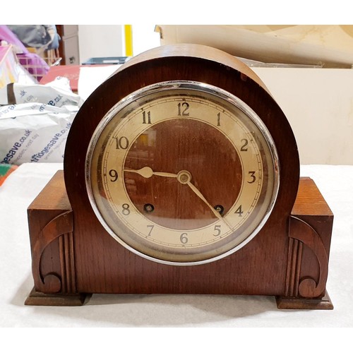 159 - An Art Deco mantel clock. No shipping. Arrange collection or your own packer and shipper, please.