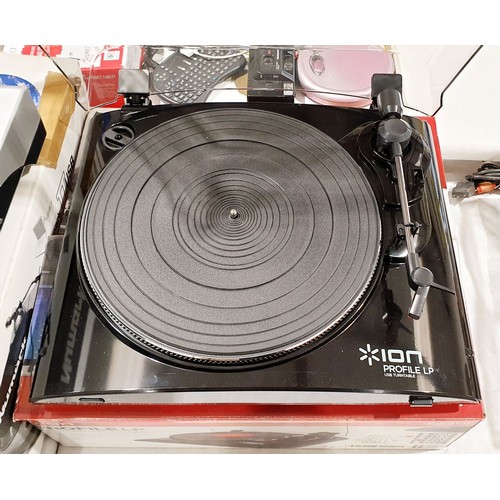 172 - An Ion USB vinyl conversion turntable. No shipping. Arrange collection or your own packer and shippe... 