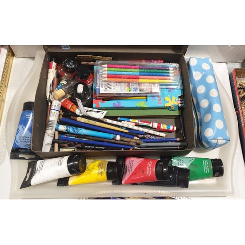 482 - A selection of artist's materials. No shipping. Arrange collection or your own packer and shipper, p... 