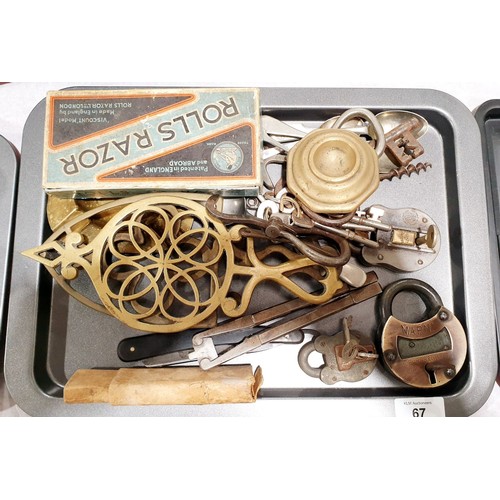 67 - A selection of metal ware including vintage padlocks and a cut throat razor. UK shipping £14.