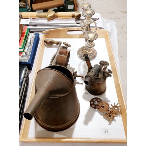 185 - A vintage half gallon can, a brass blow lamp and other metal ware. UK shipping £14.