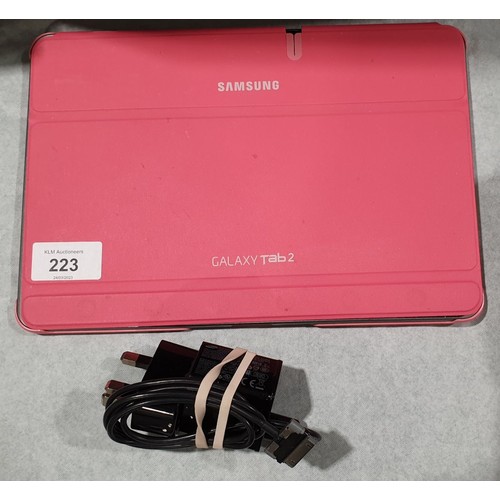 223 - A Samsung Galaxy Tab 2. UK shipping £14.