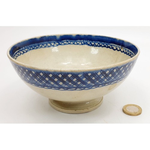 365 - An antique footed bowl hand decorated in under-glaze blue, diameter, A/F. No shipping. Arrange colle... 