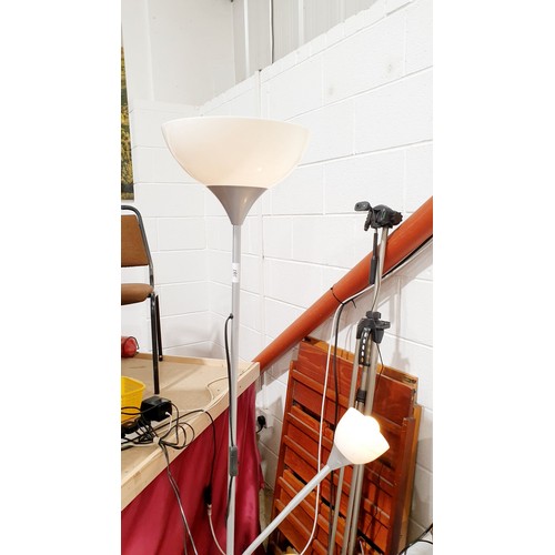 397 - A standard lamp with an adjustable reading lamp. No shipping. Arrange collection or your own packer ... 