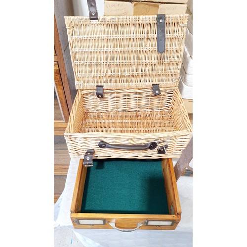 449 - A vintage oak filing drawer, a knitting needle box and a wicker basket, the longest 15