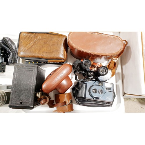 488 - A selection of cameras including a Hanimex 35 dual lens and a vintage pair of Deraisne field glasses... 