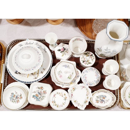 99 - A selection of Wedgewood ceramics including 