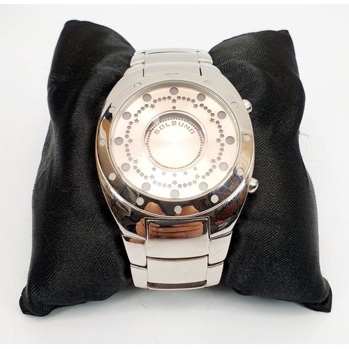 482 - A boxed Zeon Tech Solsuno gentleman's quartz wrist watch A/F. UK shipping £14.