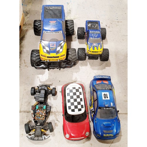 267 - Three remote control vehicles. No shipping. Arrange collection or your own packer and shipper, pleas... 