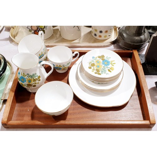 89 - A vintage Royal Grafton part tea service. No shipping. Arrange collection or your own packer and shi... 