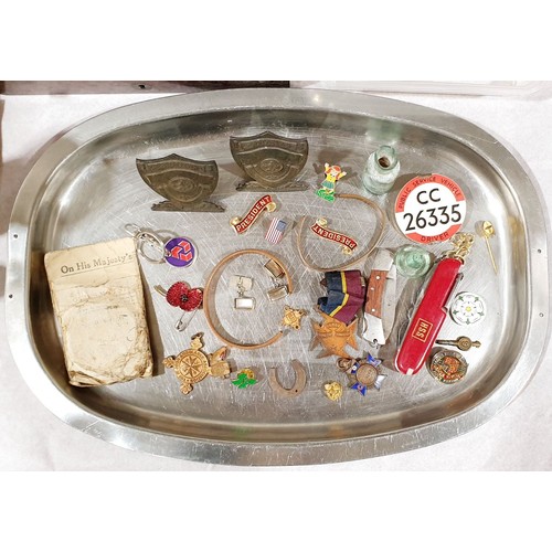 117 - A tray of collectables. UK shipping £14.