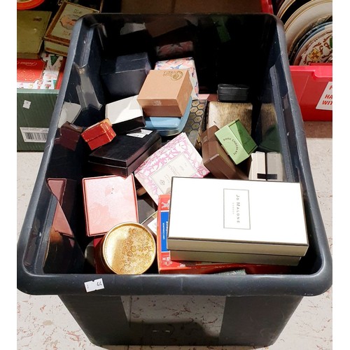 124 - A box of jewellery boxes. No shipping. Arrange collection or your own packer and shipper, please. El... 