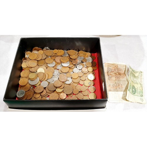 169 - A selection of coins and bank notes. UK shipping £14.