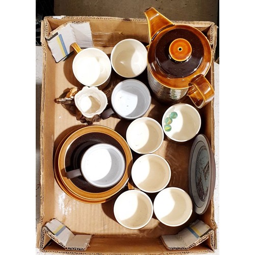 89 - A box of Hornsea Pottery. No shipping. Arrange collection or your own packer and shipper, please. El... 