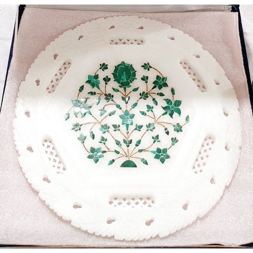 194 - A boxed Pietra Dura tray, diameter 8