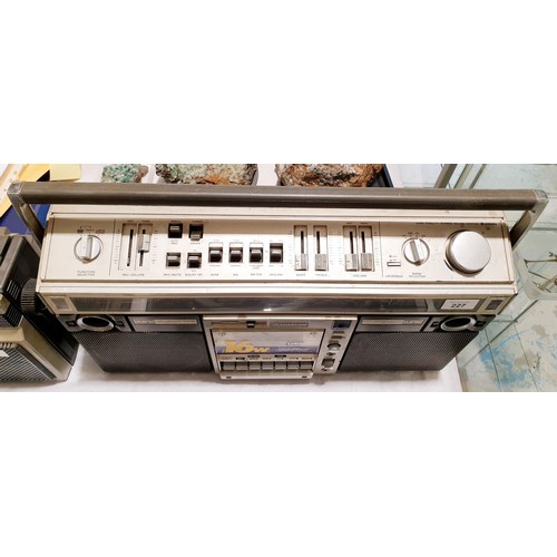 227 - A vintage Hitachi TRK-8190E boom box. No shipping. Arrange collection or your own packer and shipper... 