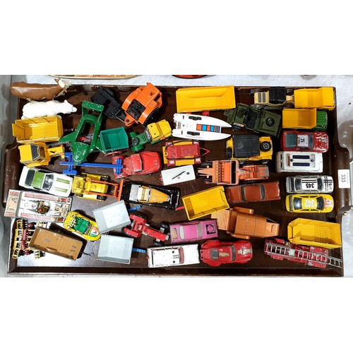 333 - A selection of toy vehicles. UK shipping £14.