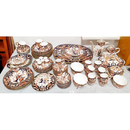 372 - A quantity of antique and later Royal Crown Derby 