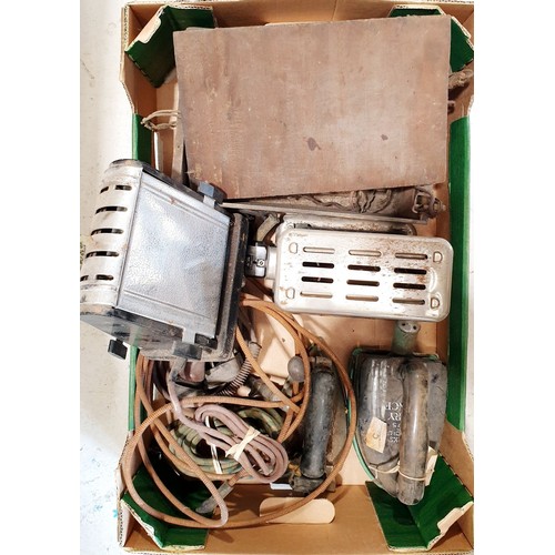 425 - A box including a gas iron and vintage toasters. No shipping. Arrange collection or your own packer ... 