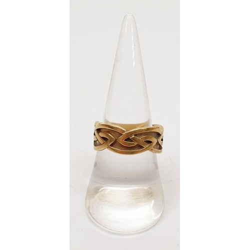 19 - A hallmarked 9ct gold Celtic knot work ring, size P/Q, 5.2g. UK shipping £14.