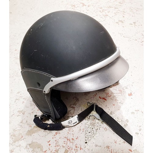 135 - A Vespa scooter helmet together with car and motorbike magazines. No shipping. Arrange collection or... 