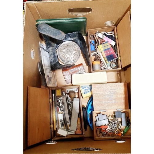 251B - A box of bric-a-brac. No shipping. Arrange collection or your own packer and shipper, please. Electr... 