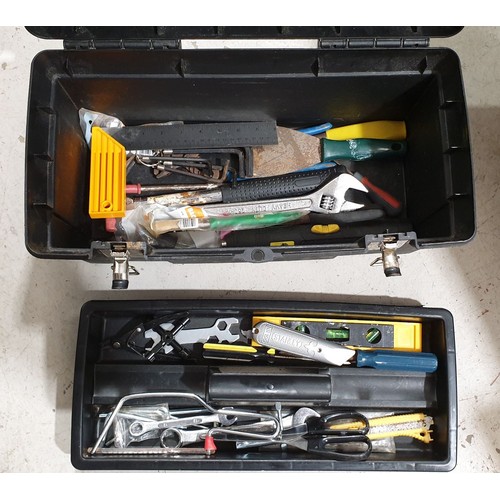 288 - A toolbox and contents. No shipping. Arrange collection or your own packer and shipper, please. Elec... 