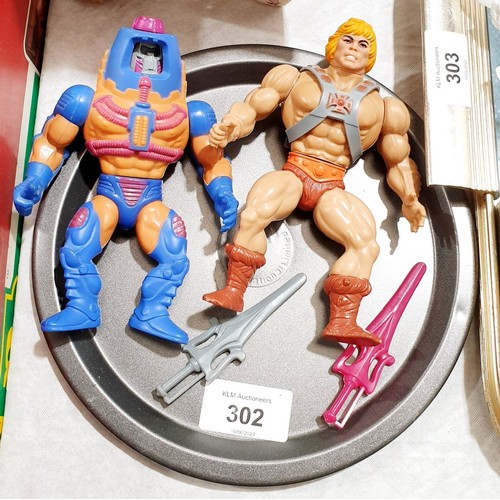 302 - Two 1980s He-Man figures. UK shipping £14.