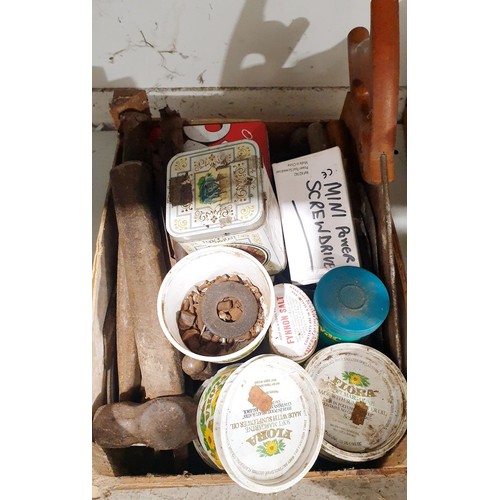 209 - Tools and gardening items. No shipping. Arrange collection or your own packer and shipper, please. E... 