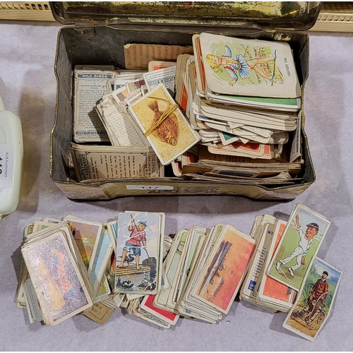 117 - Cigarette cards and assorted. UK shipping £14.