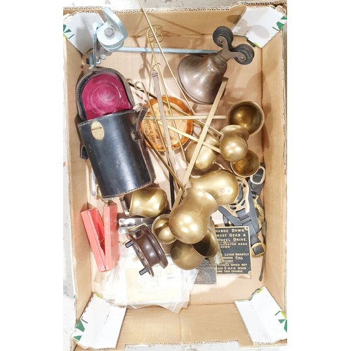 122 - A box of metal ware and assorted. No shipping. Arrange collection or your own packer and shipper, pl... 