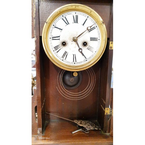 110 - An American mantel clock, height 21.5